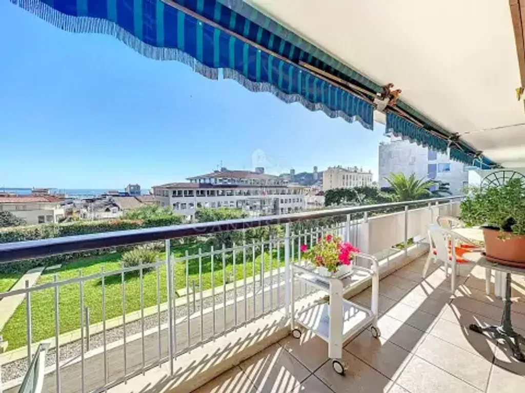 Achat appartement à vendre 4 pièces 120 m² - Cannes