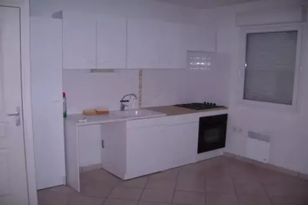 Achat appartement à vendre 3 pièces 69 m² - Miramas