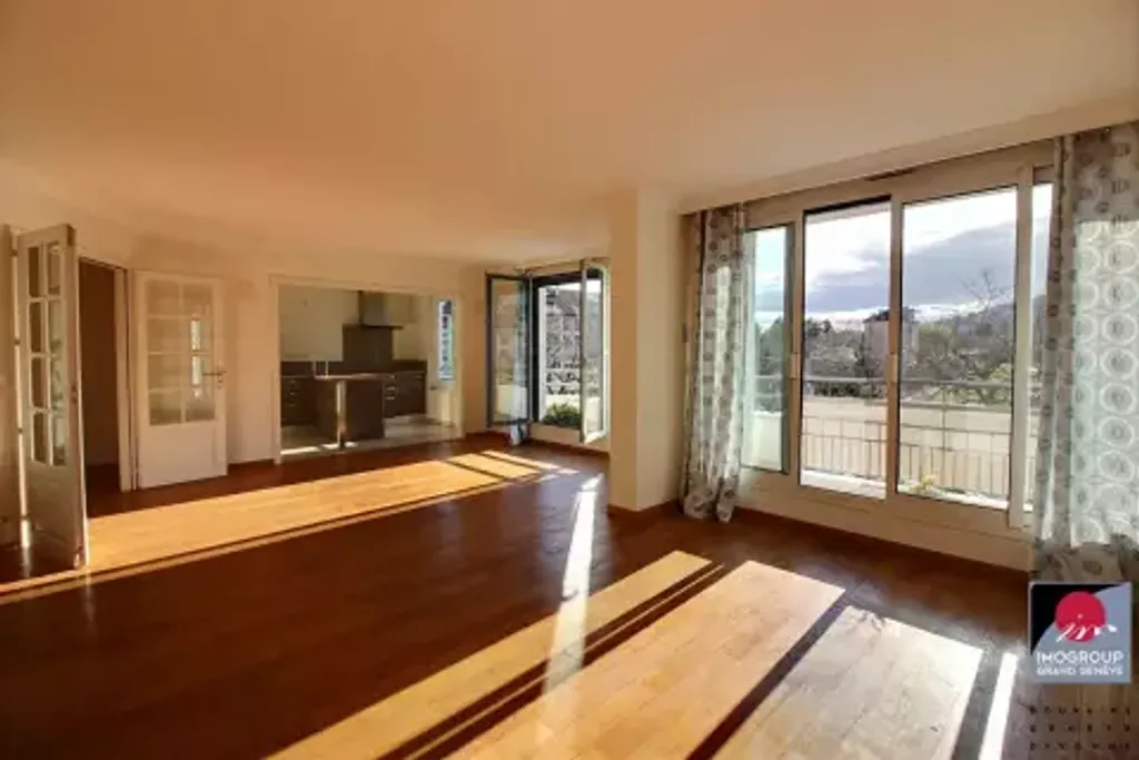 Achat appartement à vendre 4 pièces 119 m² - Divonne-les-Bains
