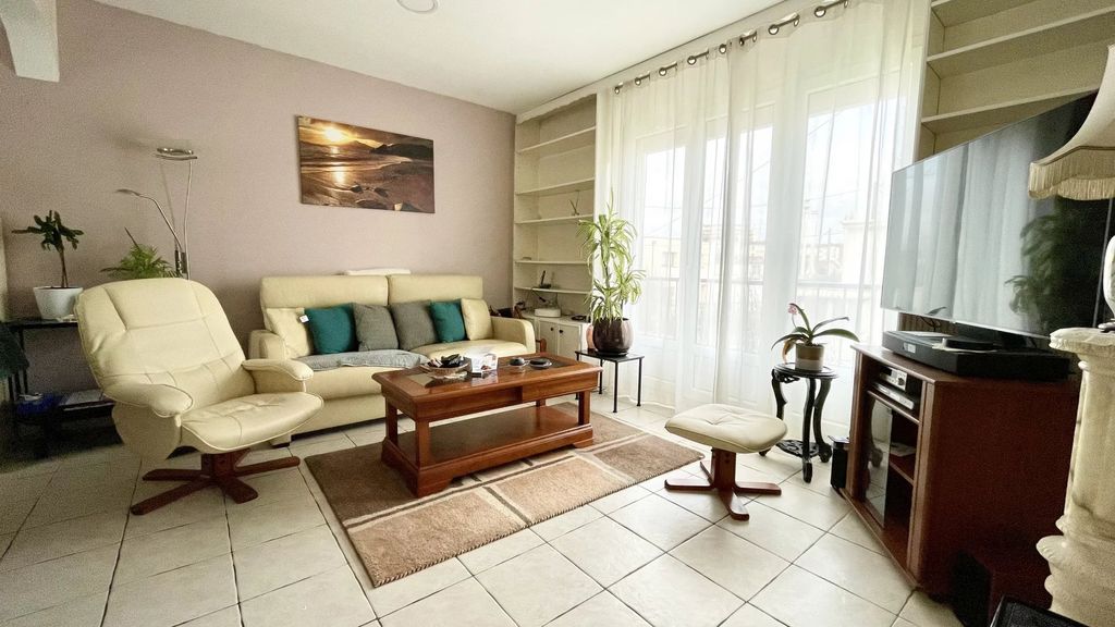Achat appartement à vendre 5 pièces 83 m² - Villemomble
