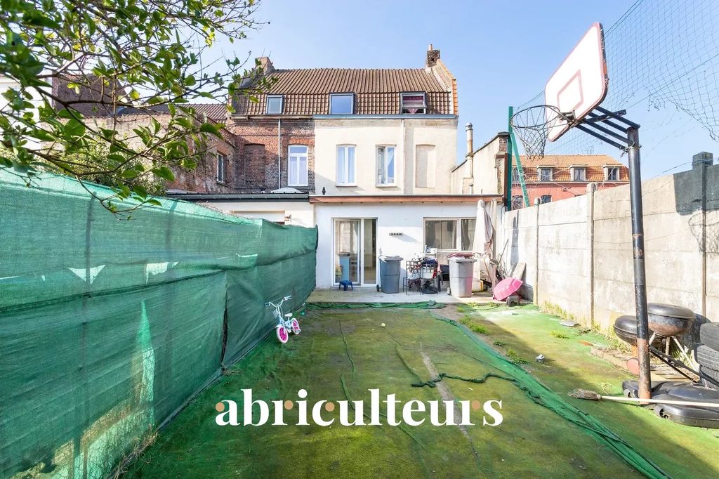 Achat appartement à vendre 6 pièces 167 m² - Roubaix