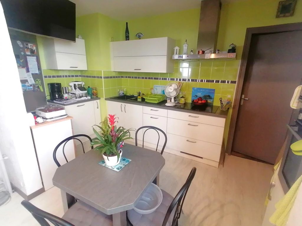 Achat appartement à vendre 4 pièces 86 m² - La Rochelle