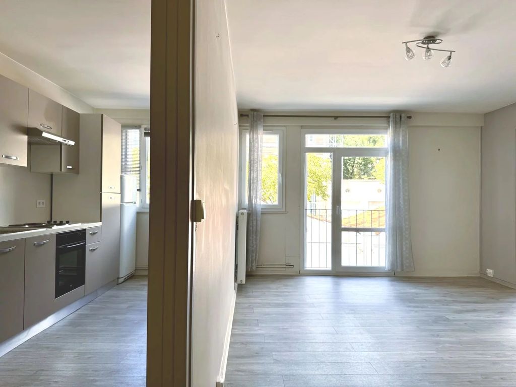 Achat appartement à vendre 4 pièces 67 m² - La Rochelle