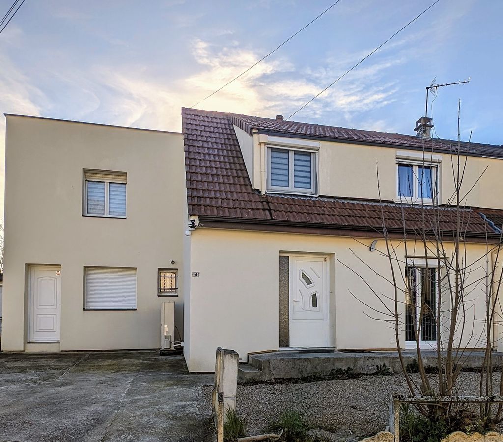 Achat maison à vendre 3 chambres 183 m² - Ambérieu-en-Bugey