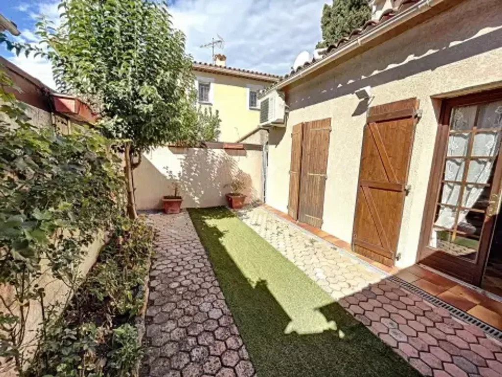 Achat appartement à vendre 3 pièces 91 m² - Cagnes-sur-Mer