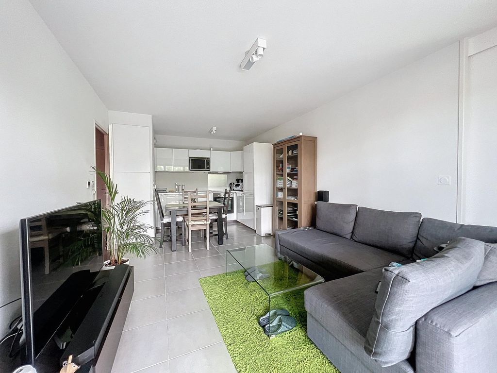 Achat appartement à vendre 3 pièces 52 m² - Cenon