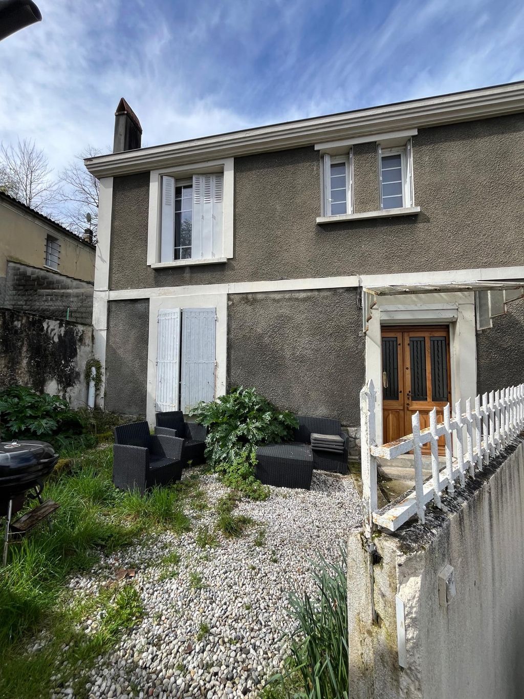Achat maison à vendre 5 chambres 136 m² - Angoulême