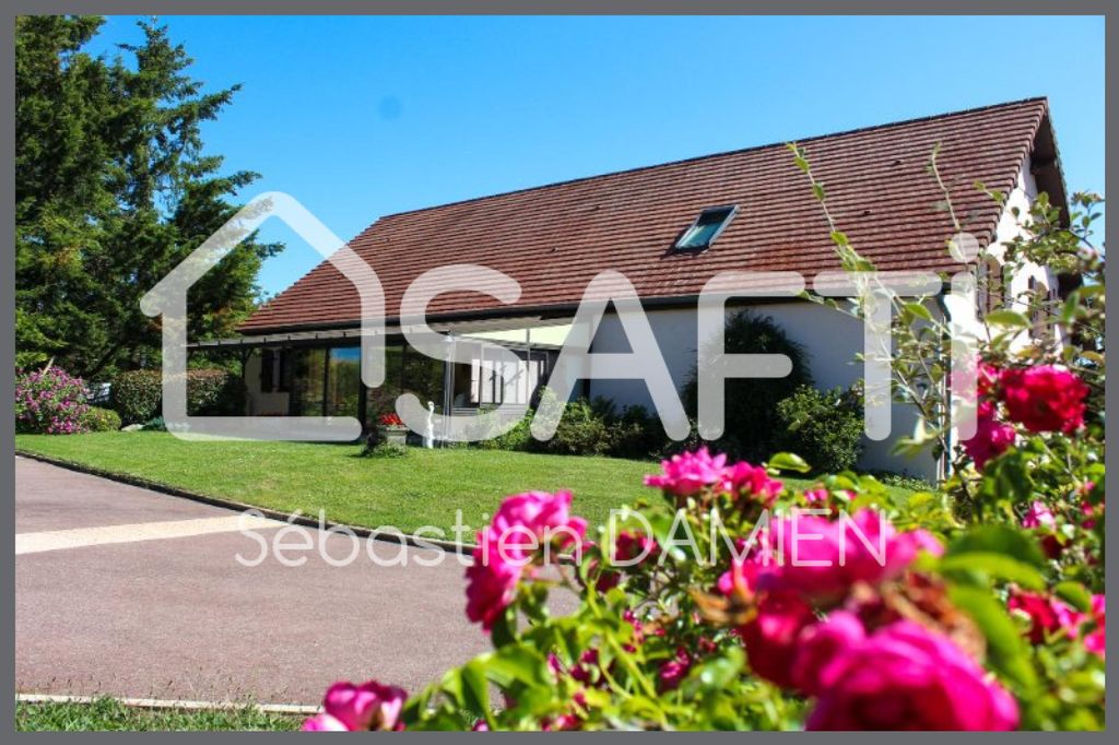 Achat maison à vendre 3 chambres 195 m² - Saint-Romain-sous-Gourdon