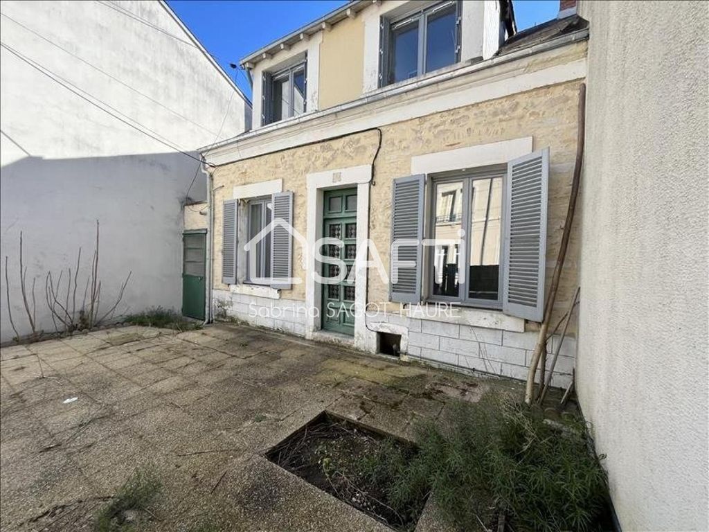 Achat maison à vendre 3 chambres 125 m² - Châteauroux