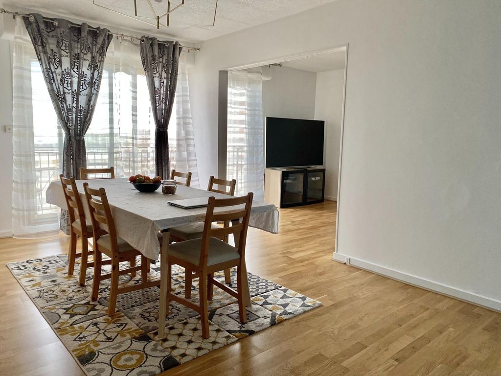 Achat appartement à vendre 4 pièces 86 m² - Rillieux-la-Pape