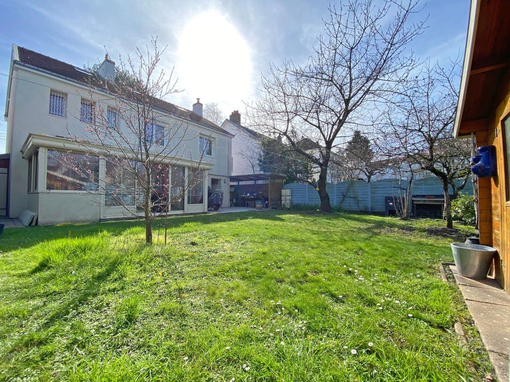 Achat maison à vendre 5 chambres 162 m² - Nantes