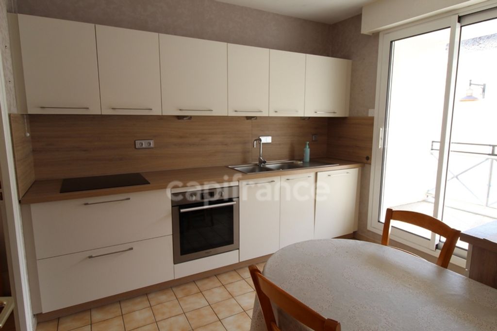 Achat appartement à vendre 5 pièces 106 m² - Valenciennes