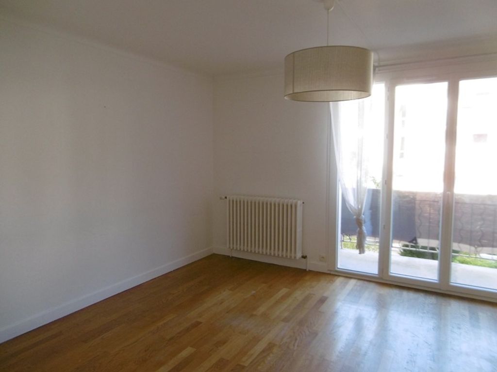 Achat appartement à vendre 4 pièces 90 m² - Saint-Jean-de-Maurienne