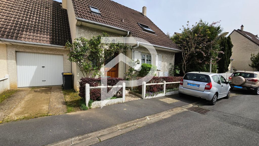 Achat maison à vendre 3 chambres 91 m² - Creil