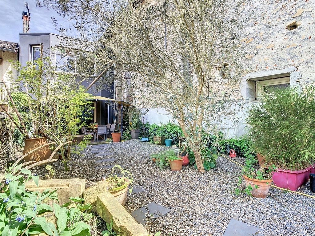 Achat maison à vendre 2 chambres 127 m² - Roquefort-sur-Garonne