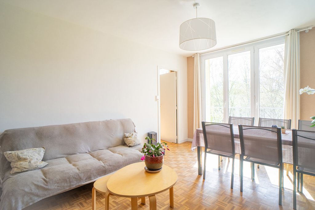 Achat appartement à vendre 4 pièces 66 m² - Saint-Martin-d'Hères