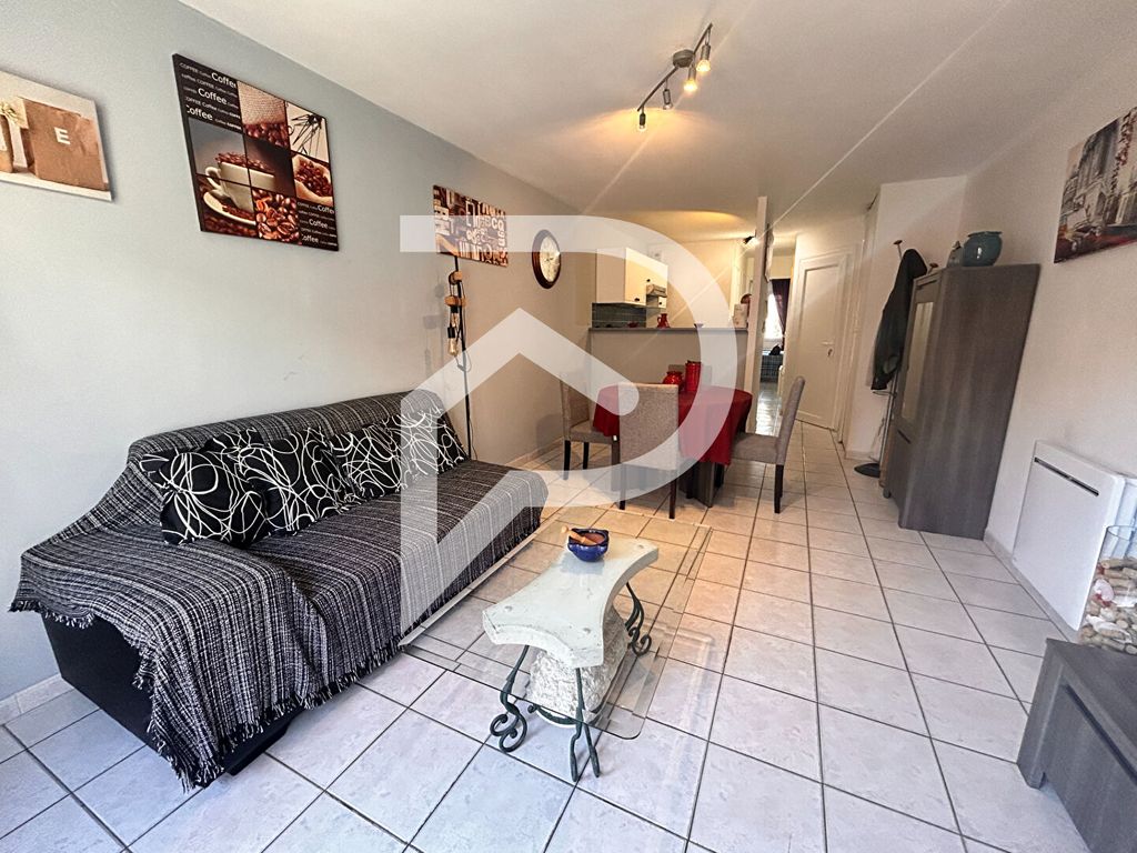 Achat appartement à vendre 2 pièces 38 m² - Aigues-Mortes