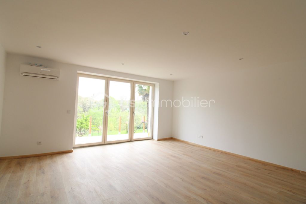 Achat maison à vendre 4 chambres 185 m² - Roquefort