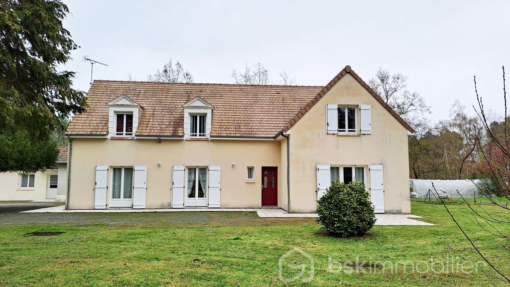 Achat maison à vendre 5 chambres 195 m² - Baugé-en-Anjou