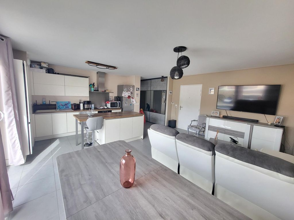 Achat appartement à vendre 3 pièces 63 m² - Le Beausset