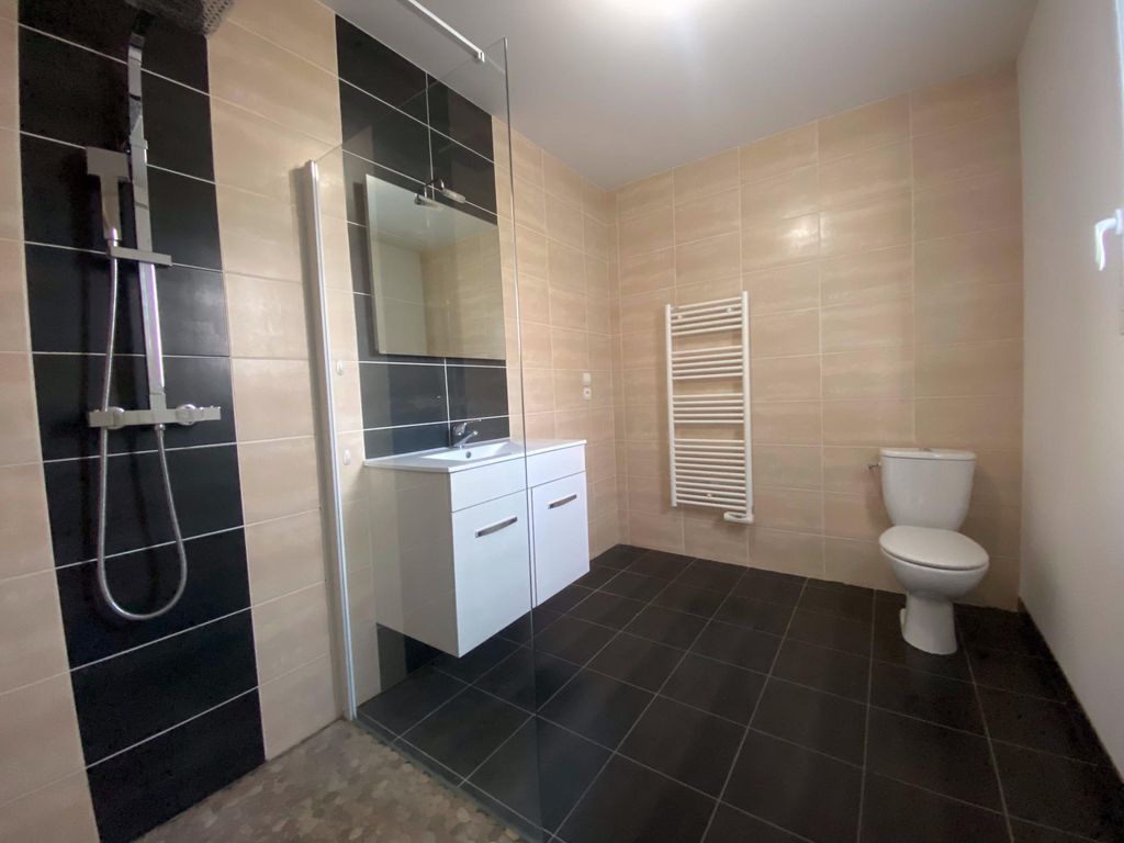 Achat maison à vendre 3 chambres 94 m² - La Rochelle