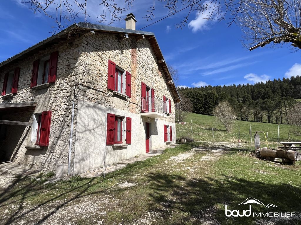 Achat maison à vendre 4 chambres 117 m² - Autrans-Méaudre-en-Vercors