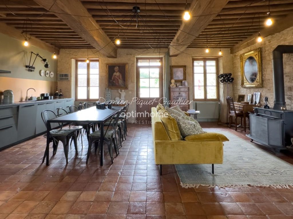 Achat maison à vendre 4 chambres 197 m² - Cormatin