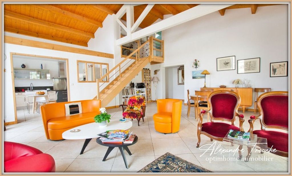 Achat maison à vendre 5 chambres 232 m² - Saint-Jean-de-Liversay