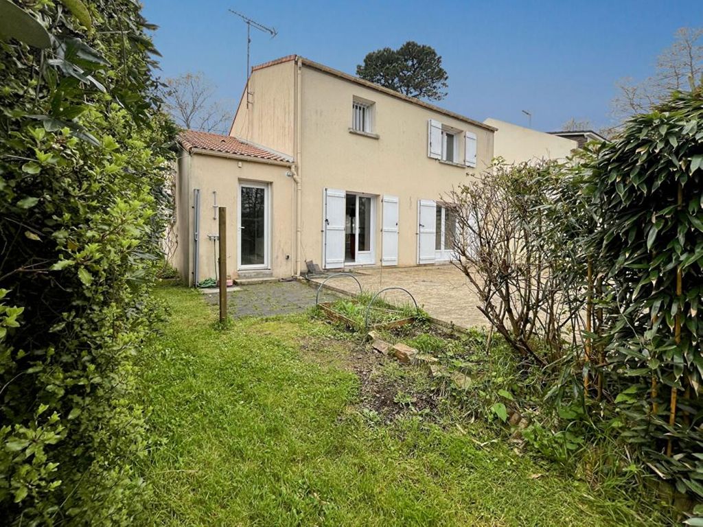 Achat maison à vendre 3 chambres 113 m² - Saint-Brevin-les-Pins