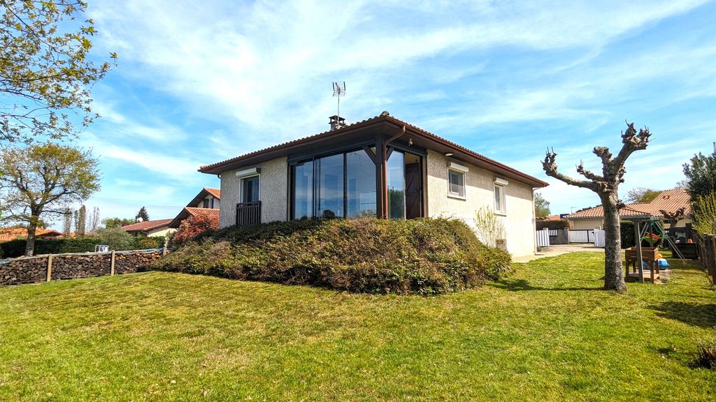 Achat maison à vendre 4 chambres 105 m² - Mont-de-Marsan