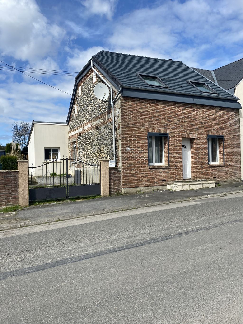 Achat maison à vendre 3 chambres 106 m² - Lesquielles-Saint-Germain