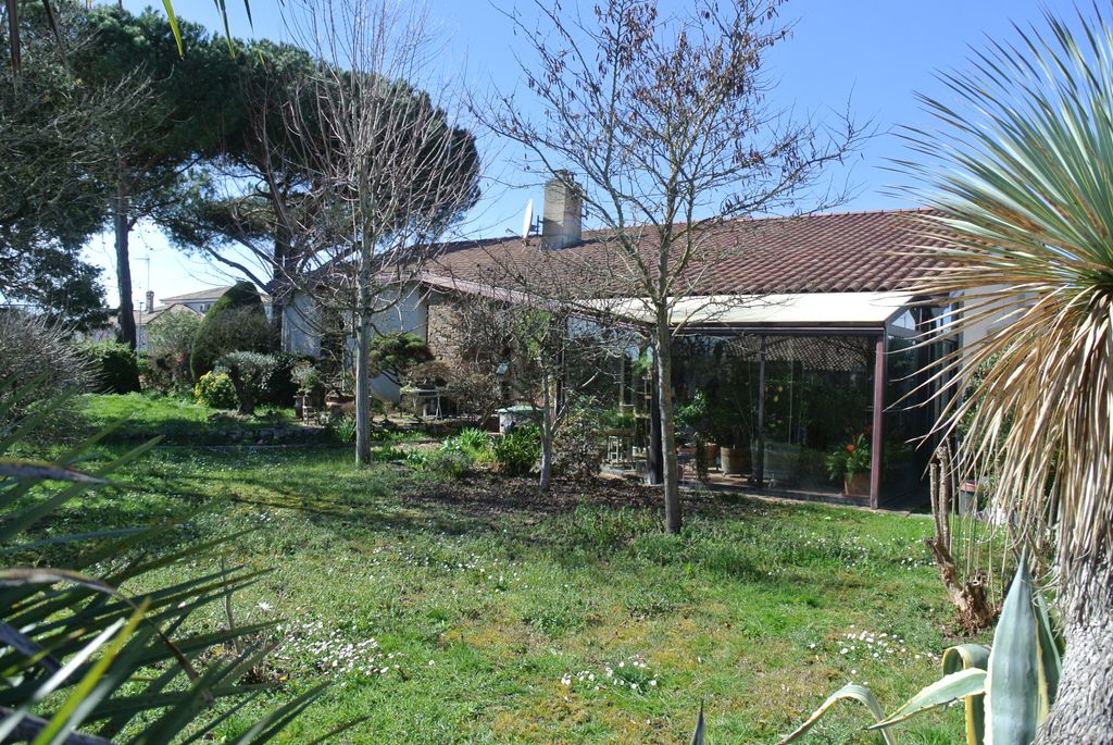 Achat maison à vendre 4 chambres 217 m² - Marmande