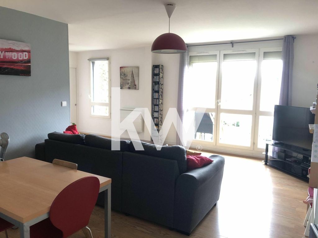 Achat appartement à vendre 3 pièces 76 m² - Compiègne