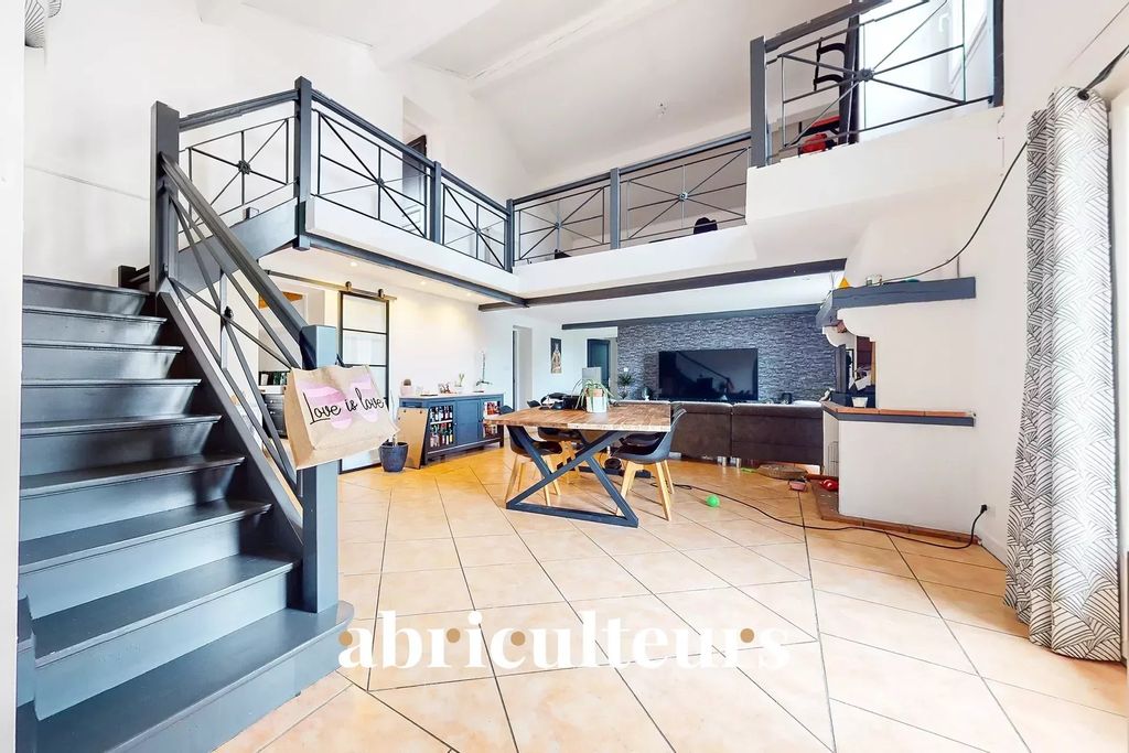 Achat appartement à vendre 9 pièces 190 m² - Montech