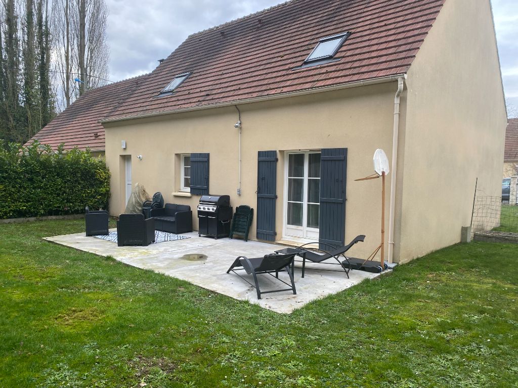 Achat maison à vendre 4 chambres 108 m² - Bornel