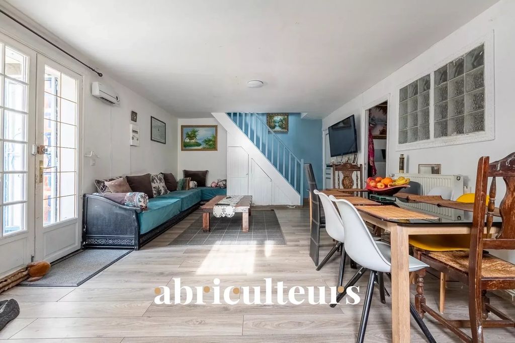 Achat appartement à vendre 5 pièces 103 m² - Bagnolet