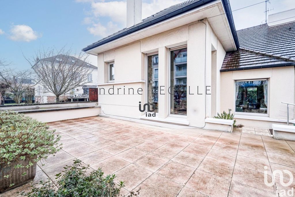 Achat maison à vendre 4 chambres 448 m² - Lagny-sur-Marne