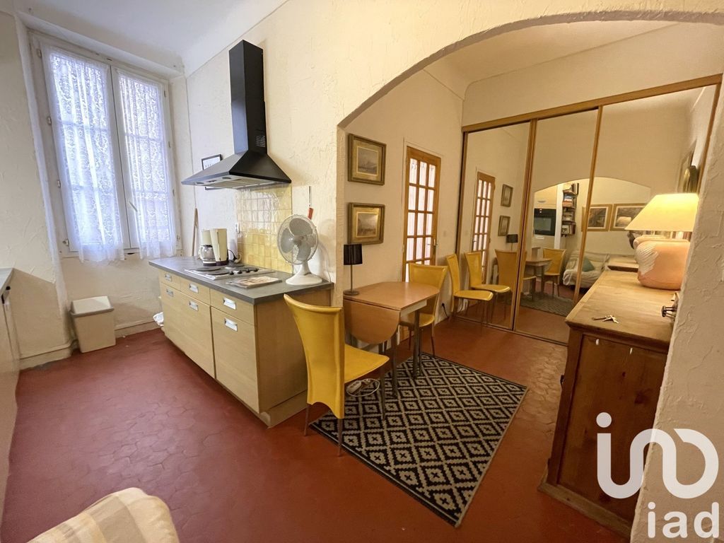 Achat appartement à vendre 2 pièces 28 m² - Fréjus