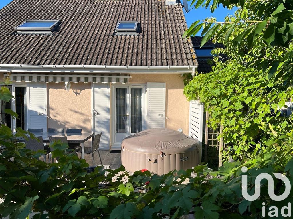 Achat maison à vendre 5 chambres 114 m² - Villabé