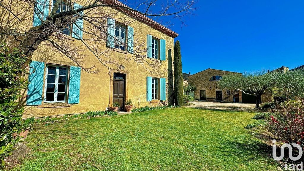 Achat maison à vendre 5 chambres 242 m² - Saint-Michel-d'Euzet
