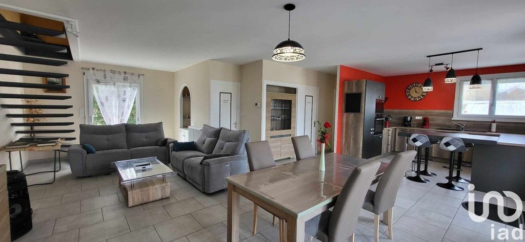 Achat maison à vendre 4 chambres 235 m² - Villefranche-sur-Cher