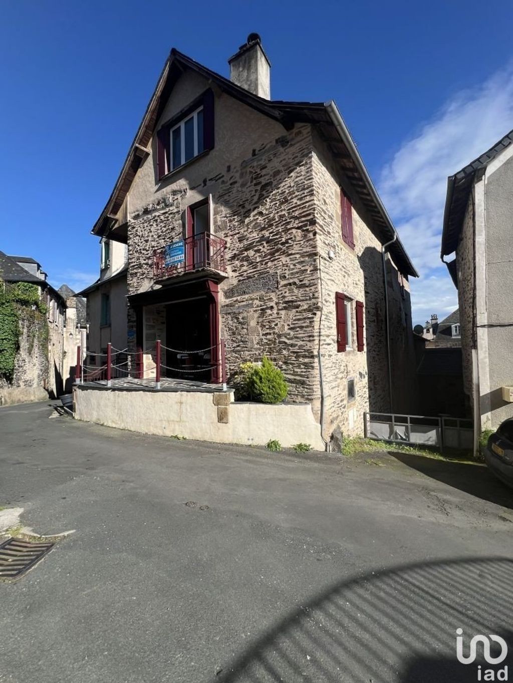 Achat maison à vendre 4 chambres 196 m² - Allassac