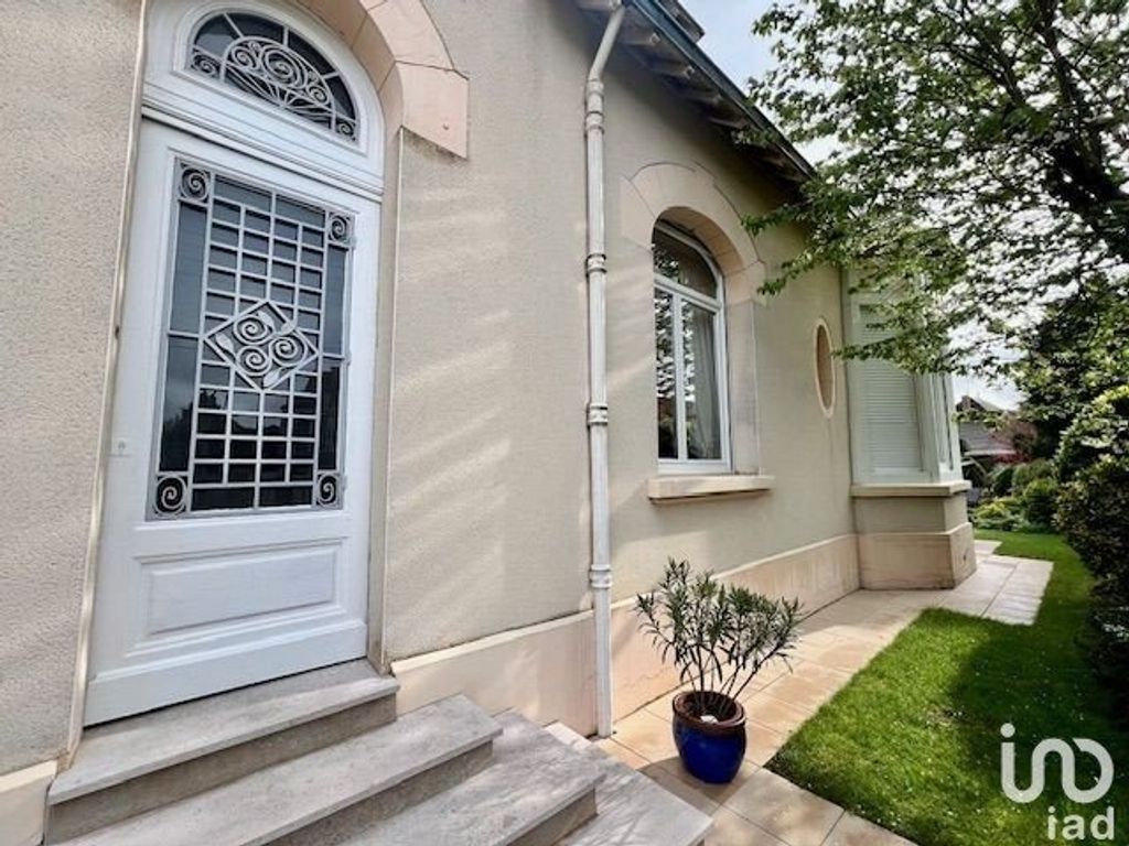 Achat maison à vendre 5 chambres 240 m² - Hermies