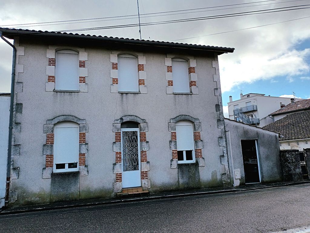 Achat maison à vendre 3 chambres 119 m² - Casteljaloux