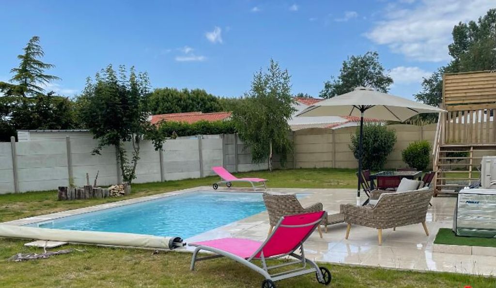 Achat maison à vendre 4 chambres 96 m² - Saint-Hilaire-de-Riez