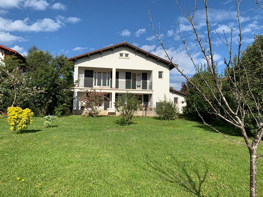 Achat maison à vendre 5 chambres 131 m² - Hendaye