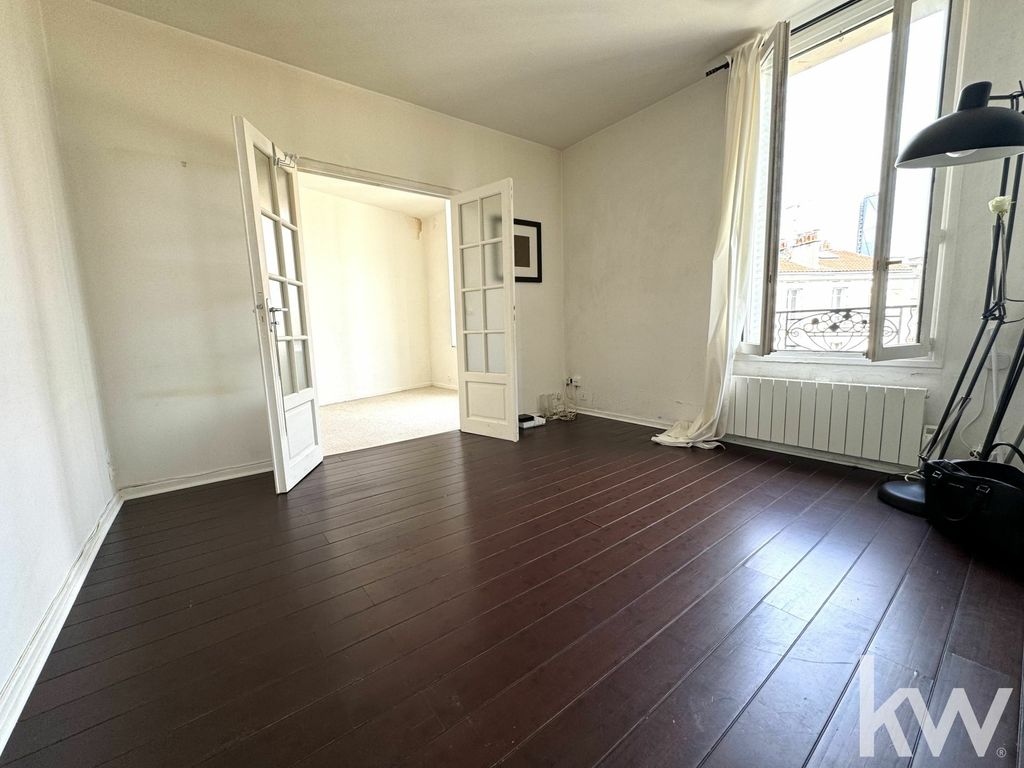 Achat appartement à vendre 2 pièces 28 m² - Puteaux