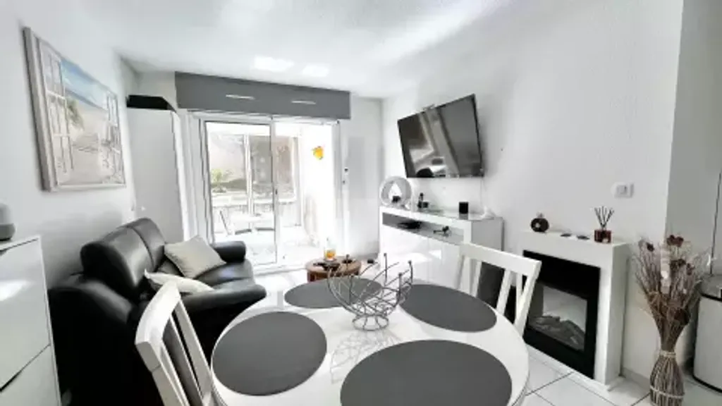 Achat appartement à vendre 2 pièces 36 m² - Fréjus