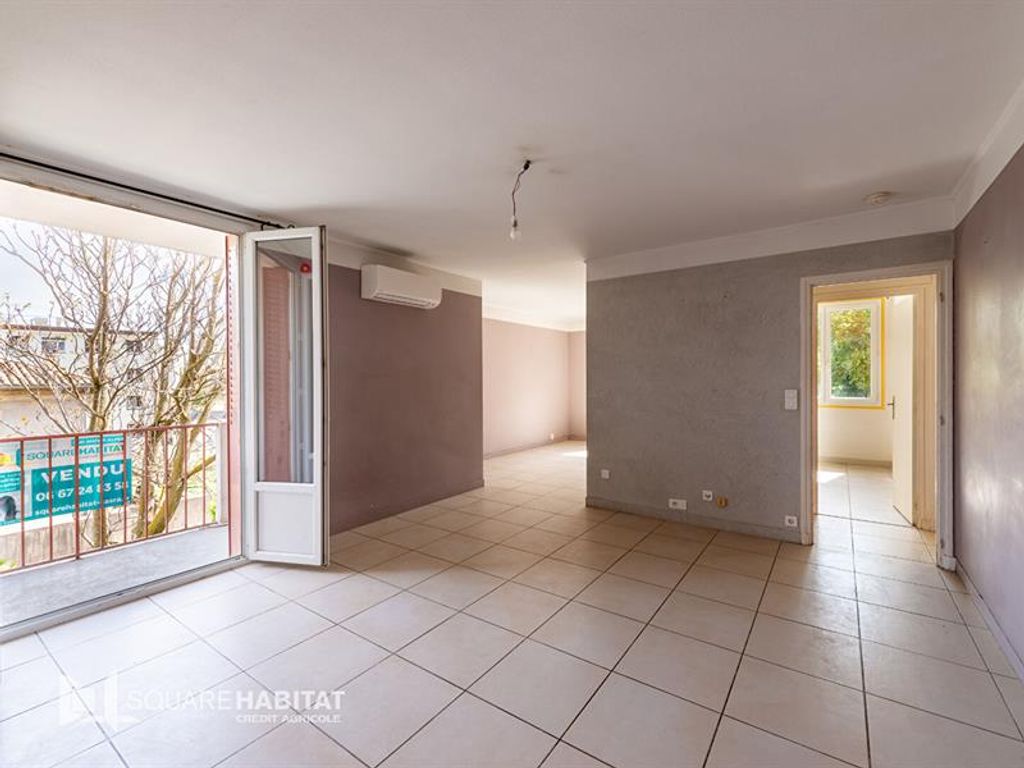 Achat appartement à vendre 5 pièces 80 m² - Bourg-Saint-Andéol