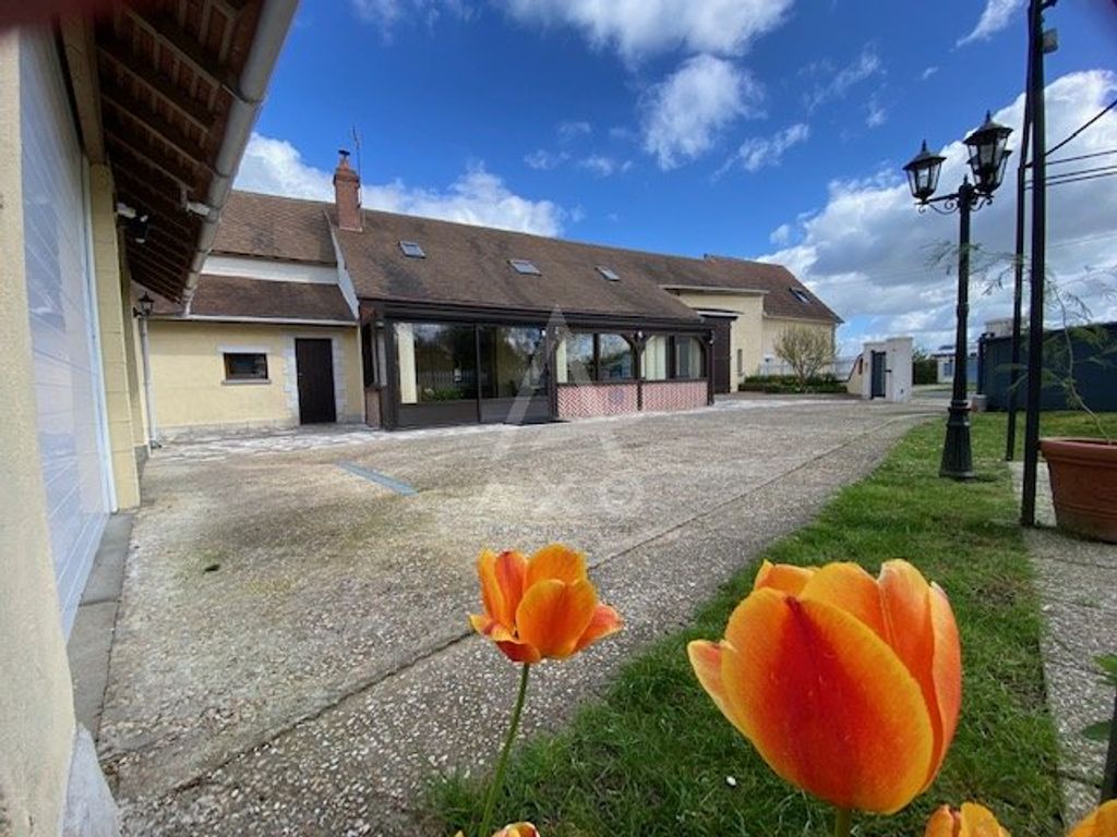 Achat maison à vendre 6 chambres 220 m² - Saint-Firmin-sur-Loire
